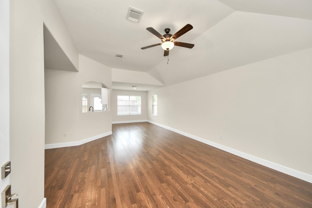 18910 Bonners Park Circle - Photo 13
