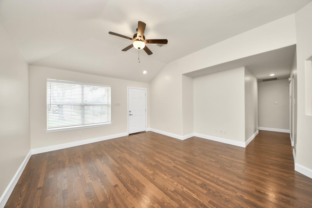 18910 Bonners Park Circle - Photo 15