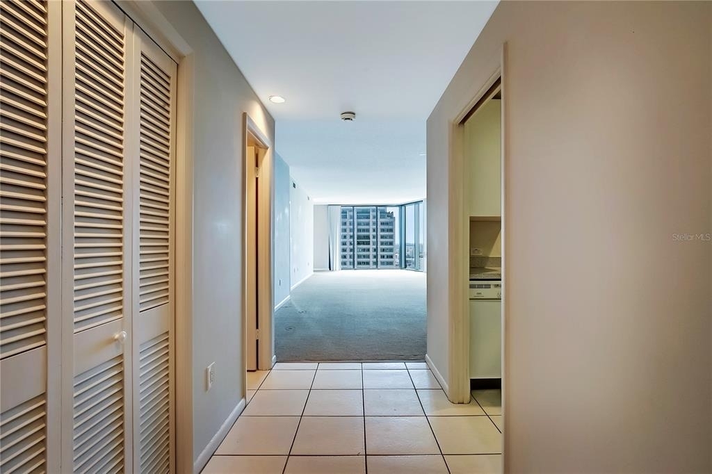 1 Beach Drive Se - Photo 1