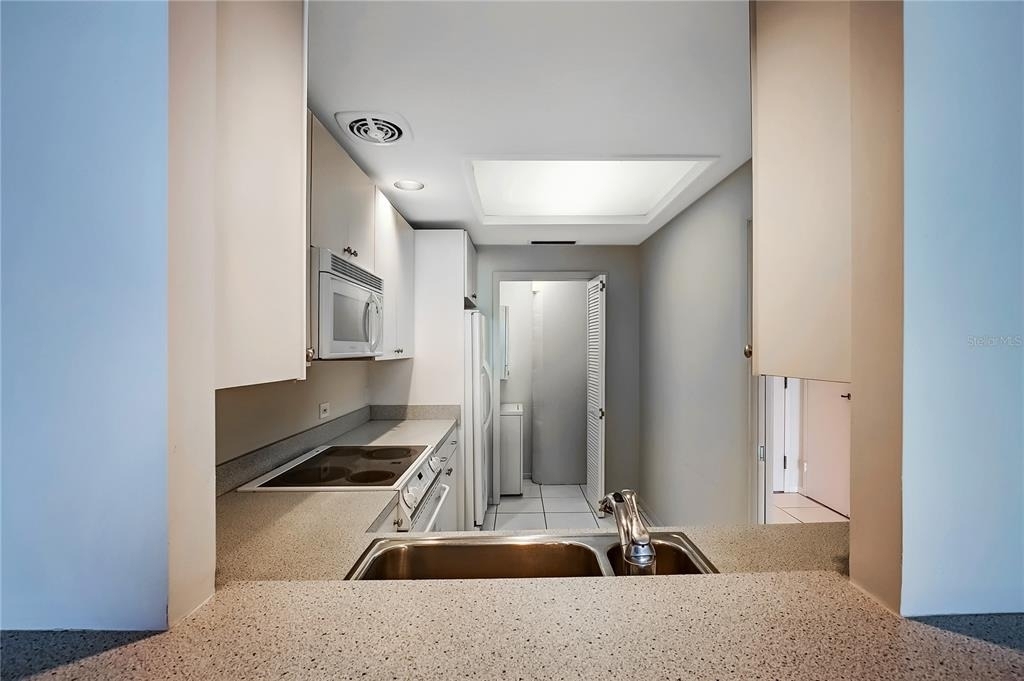 1 Beach Drive Se - Photo 6