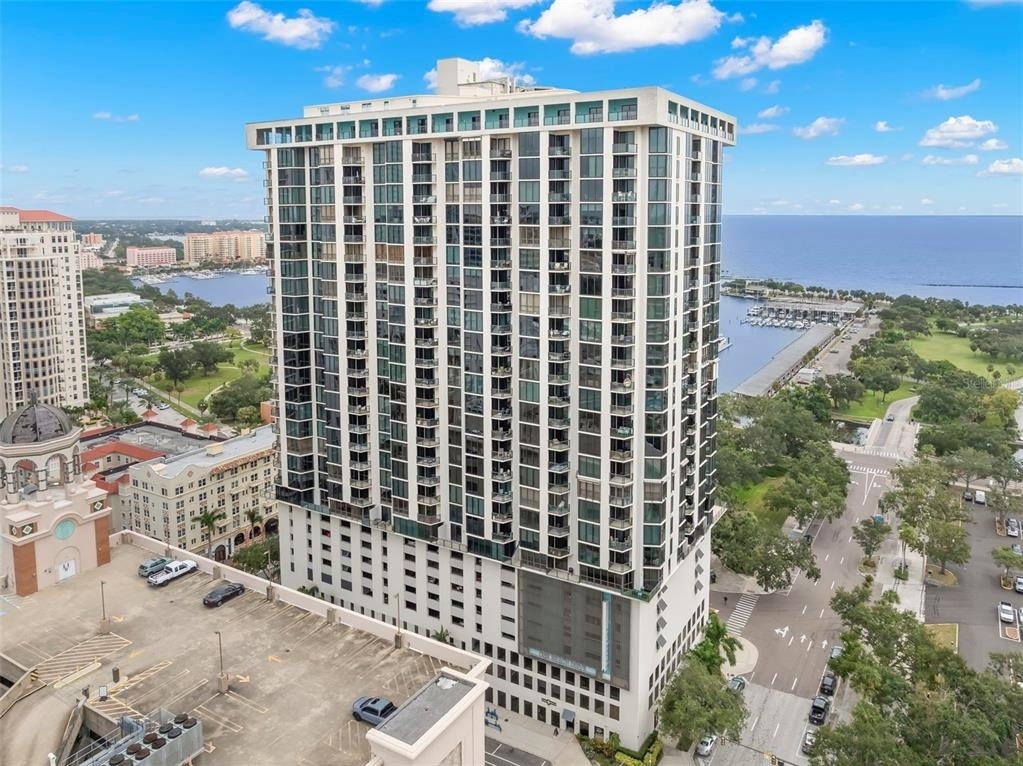 1 Beach Drive Se - Photo 32