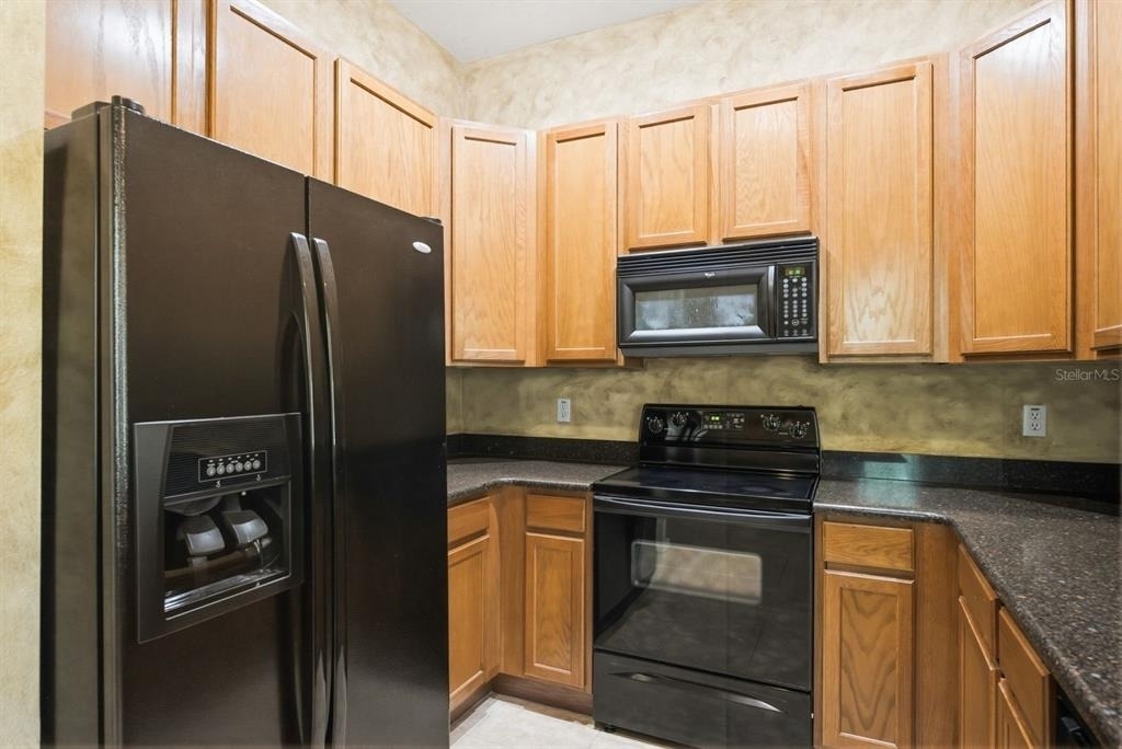 1405 Ridge Terrace - Photo 9