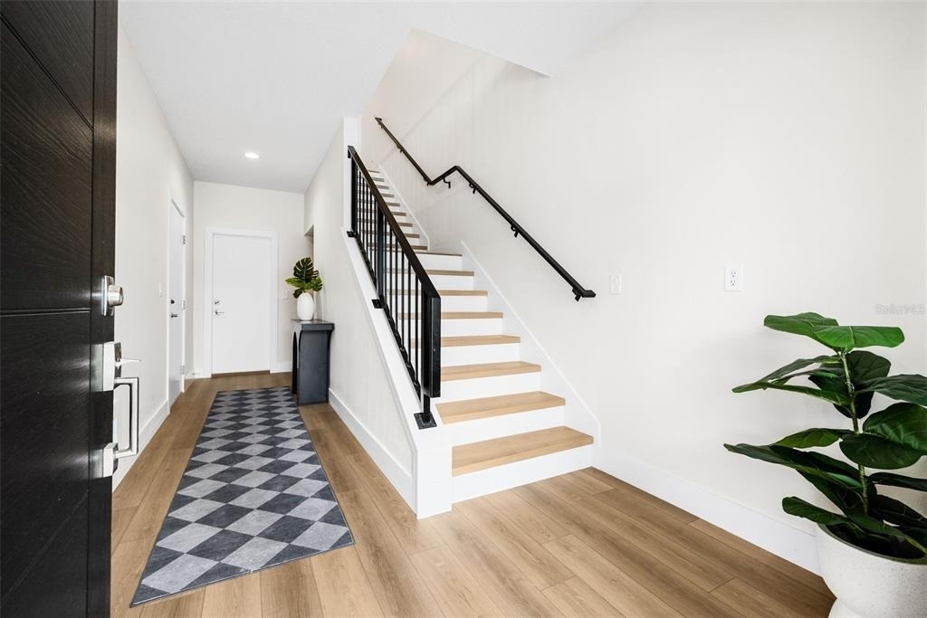 8627 5th Street N - Photo 2