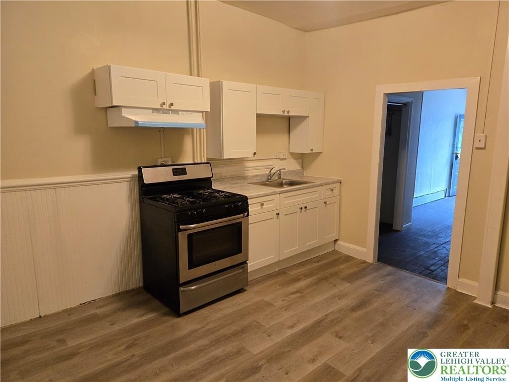 205 Front Street - Photo 2