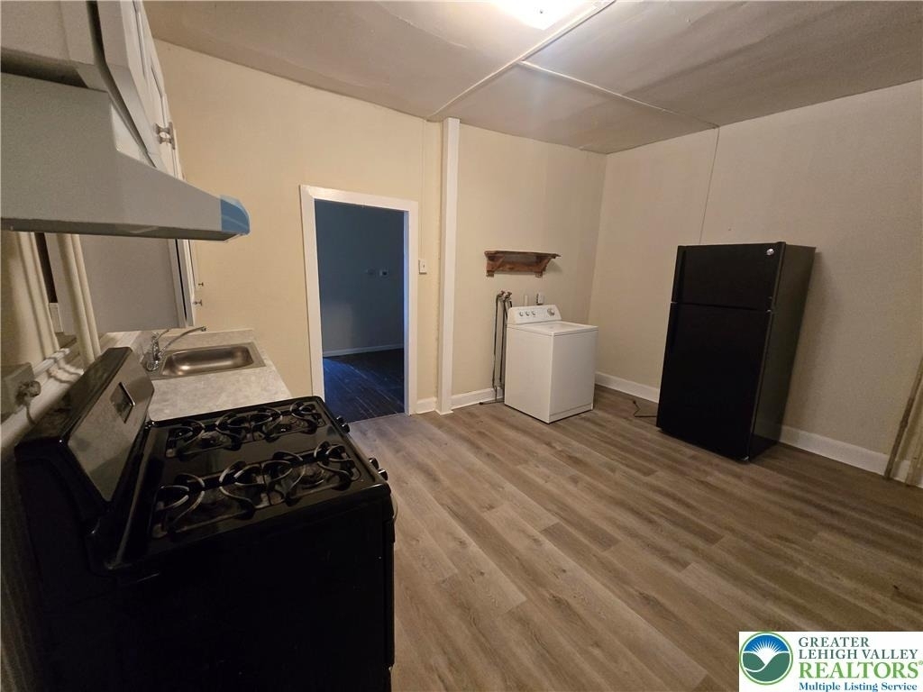 205 Front Street - Photo 3