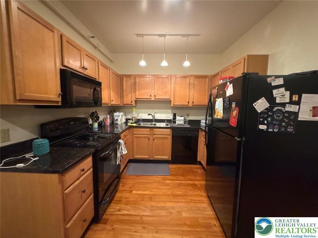 11 W 2nd Street - Photo 4