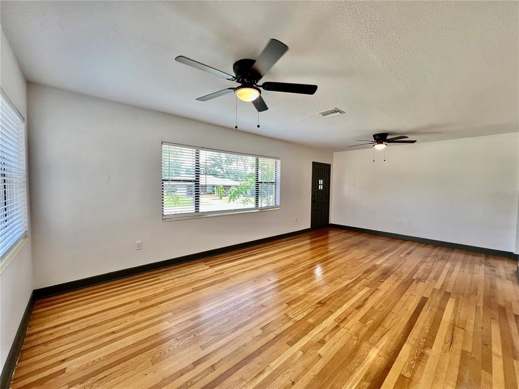 1535 Grove Street - Photo 5