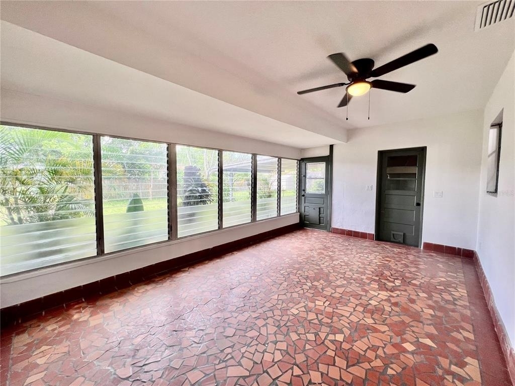 1535 Grove Street - Photo 8