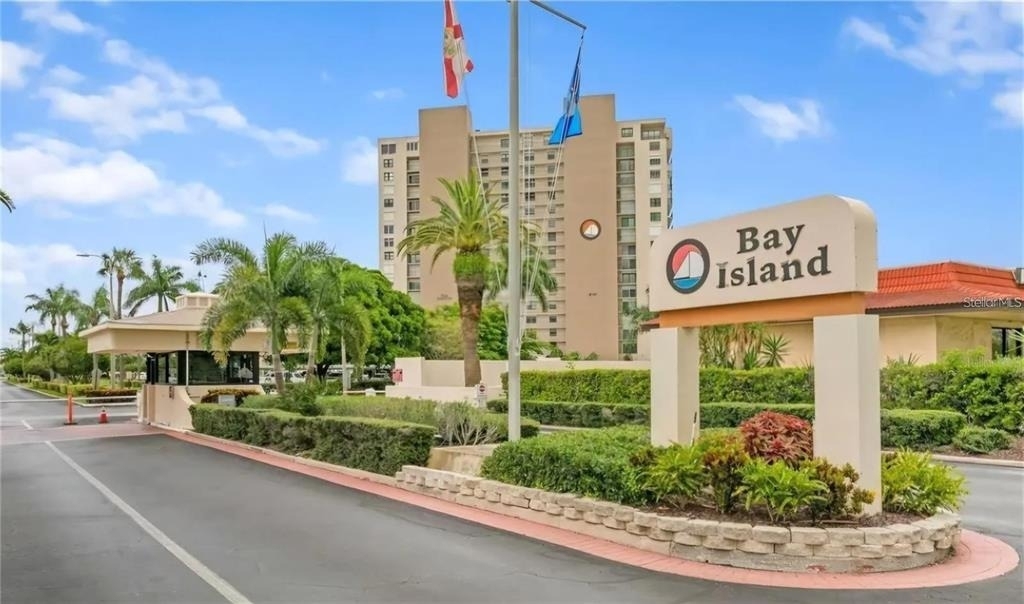 7400 Sun Island Drive S - Photo 1