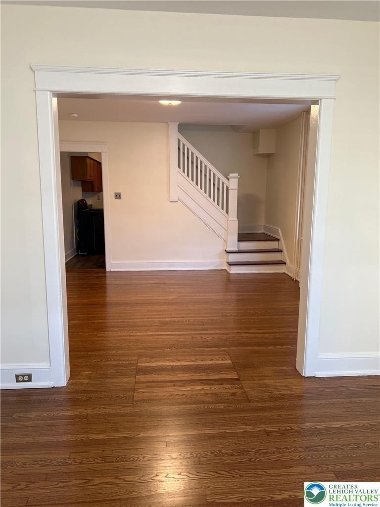 1320 Chelsea Avenue - Photo 5