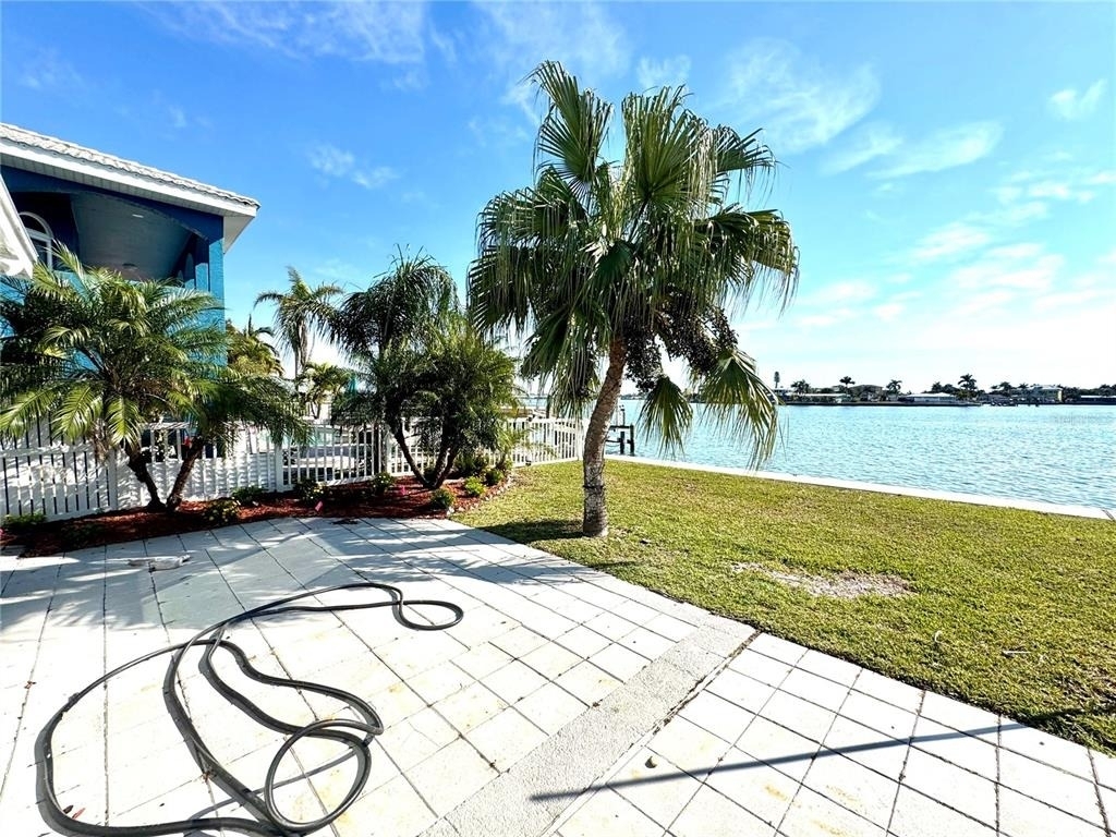 535 173rd Avenue - Photo 7