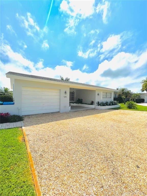 535 173rd Avenue - Photo 2