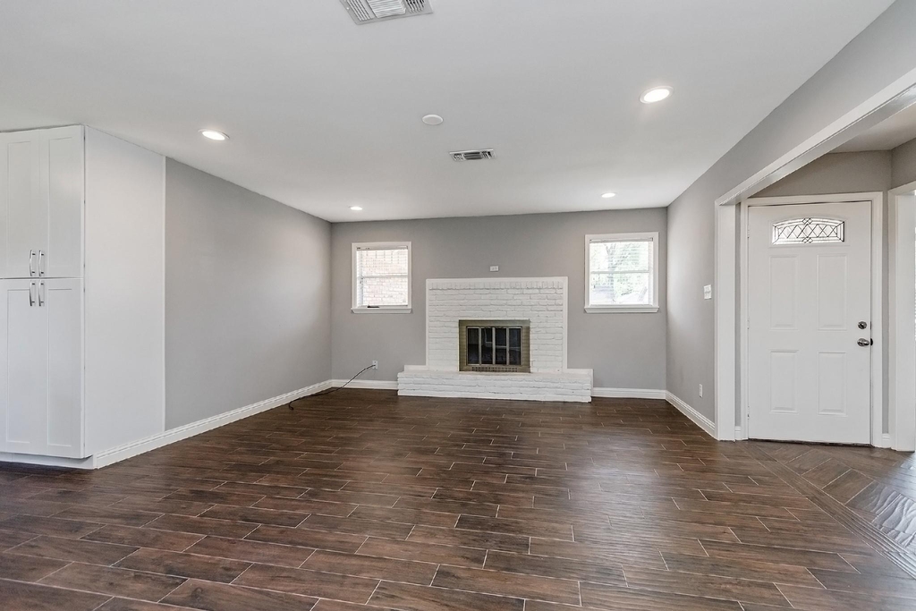 1719 Longhorn Drive - Photo 10
