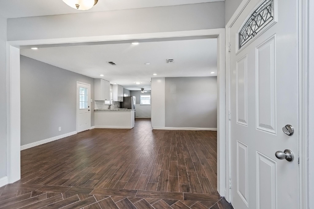 1719 Longhorn Drive - Photo 8