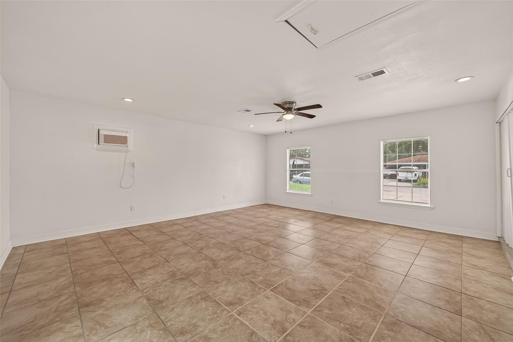 6311 Tall Willow Drive - Photo 9