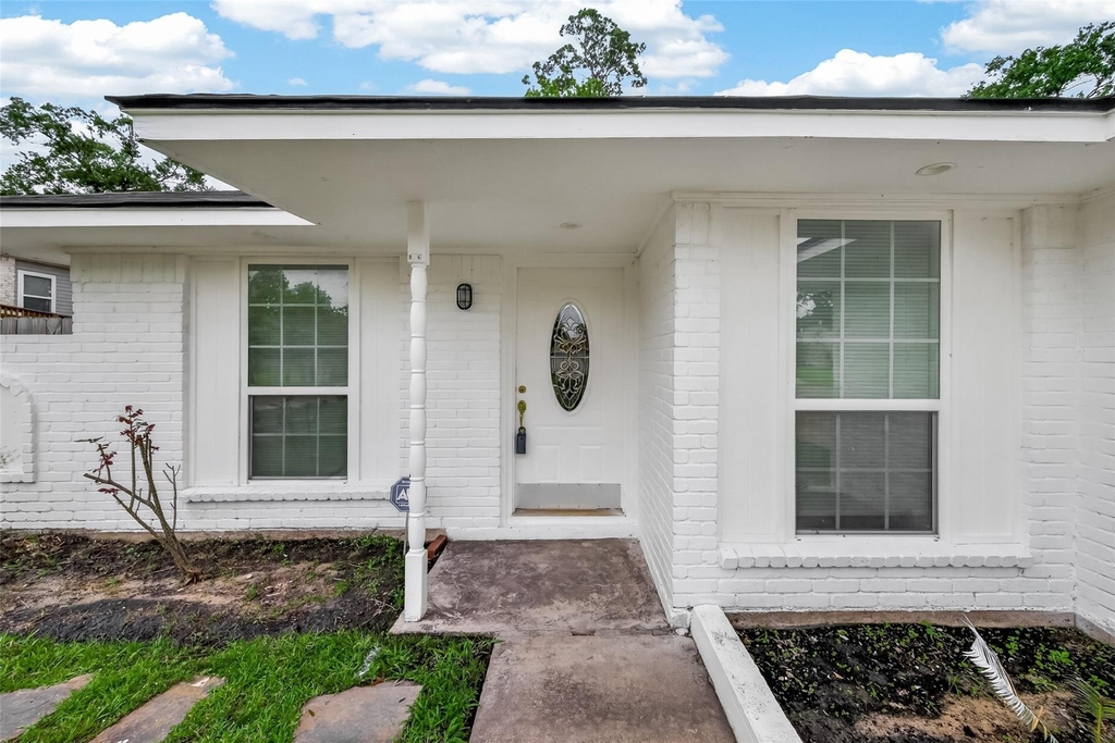 6311 Tall Willow Drive - Photo 3
