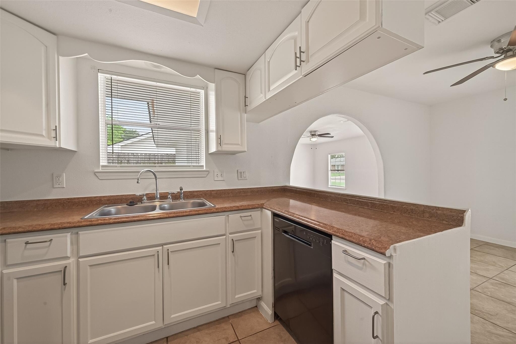 6311 Tall Willow Drive - Photo 17