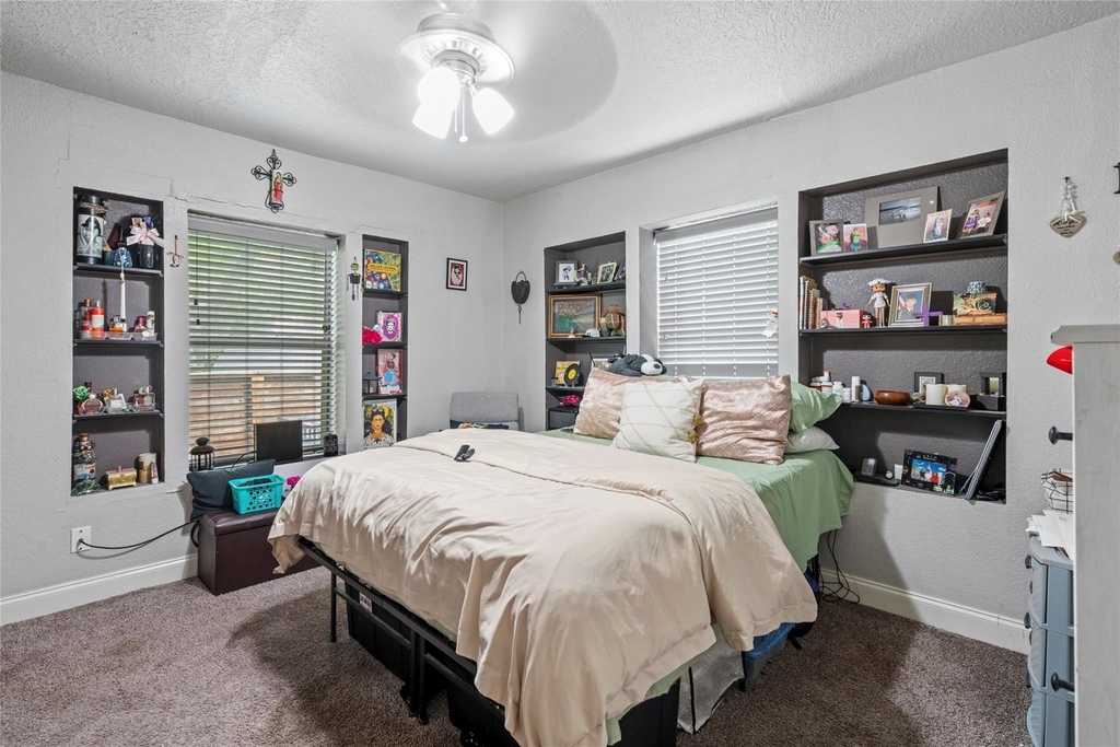 4630 Woodside Street - Photo 6