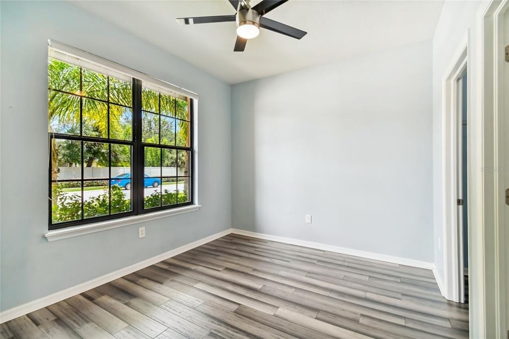 11027 Tahiti Isle Lane - Photo 8