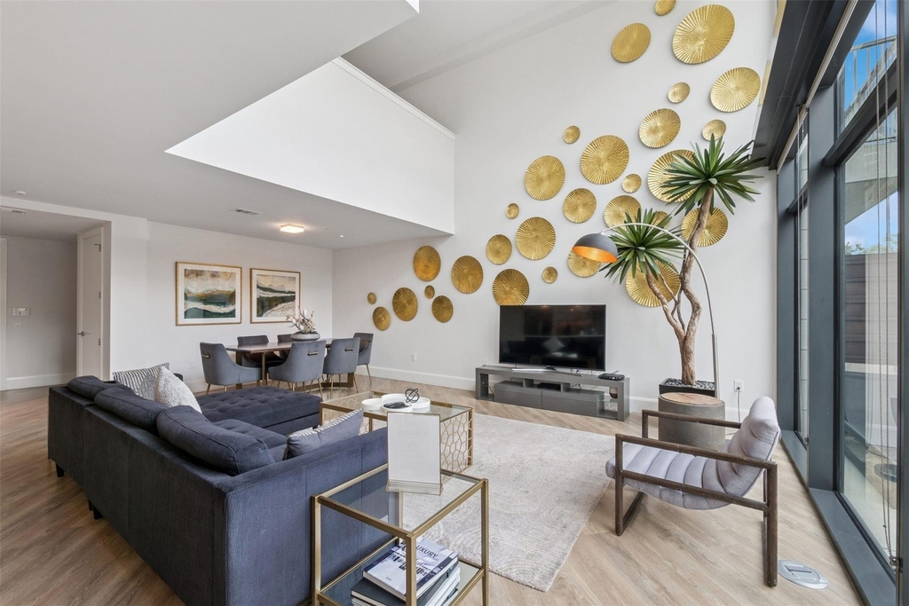 3333 Lake Street - Photo 17