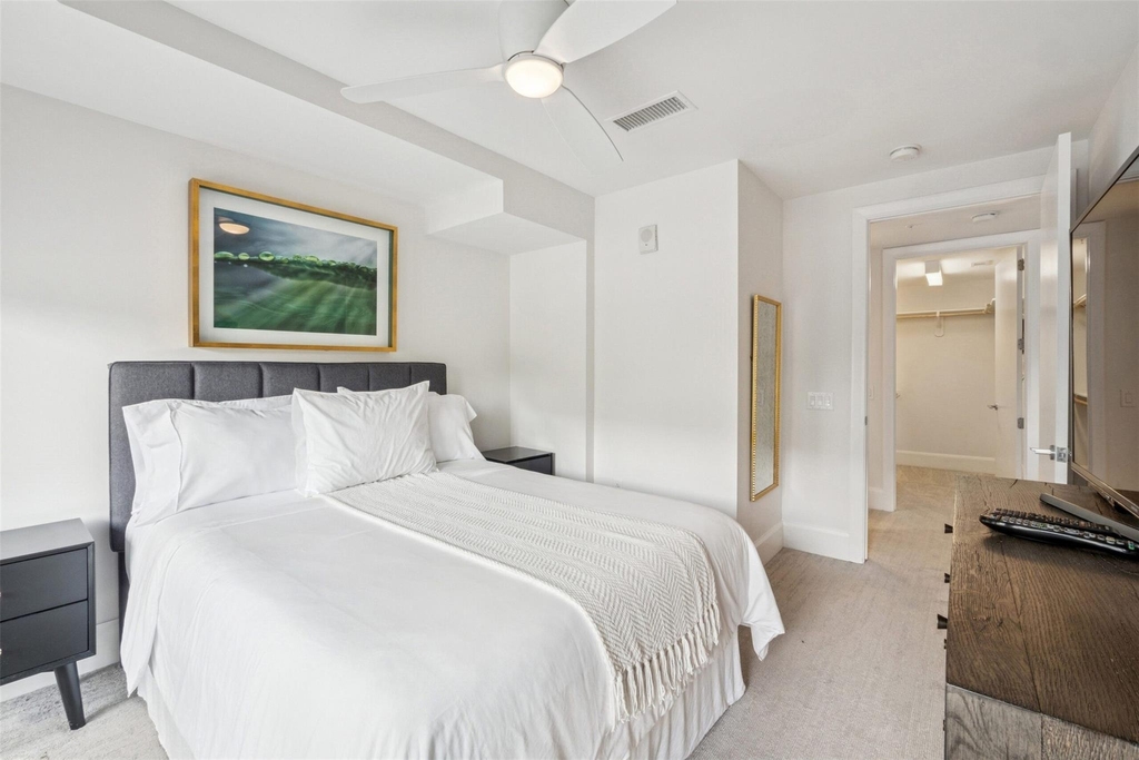 3333 Lake Street - Photo 18