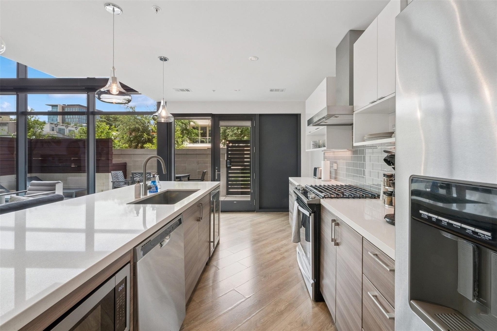 3333 Lake Street - Photo 16
