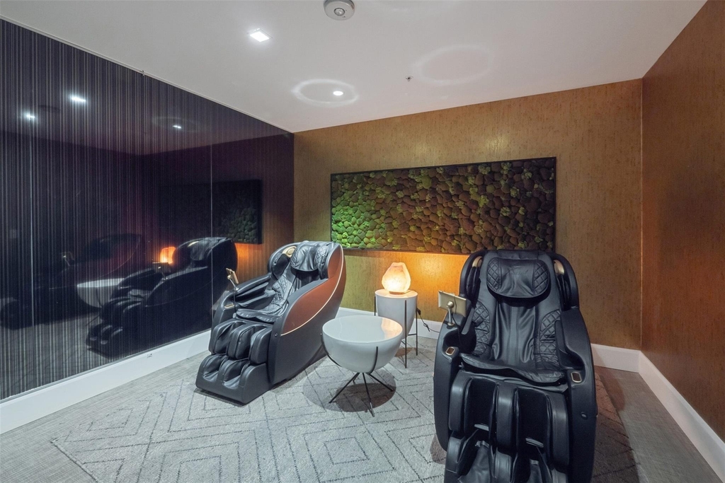 3333 Lake Street - Photo 46