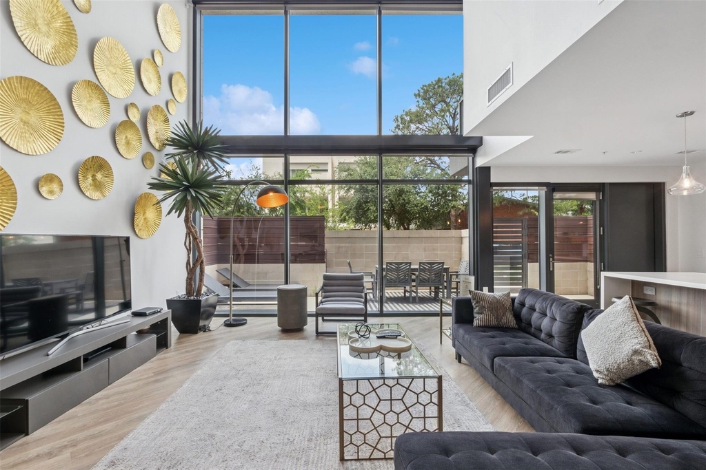 3333 Lake Street - Photo 3