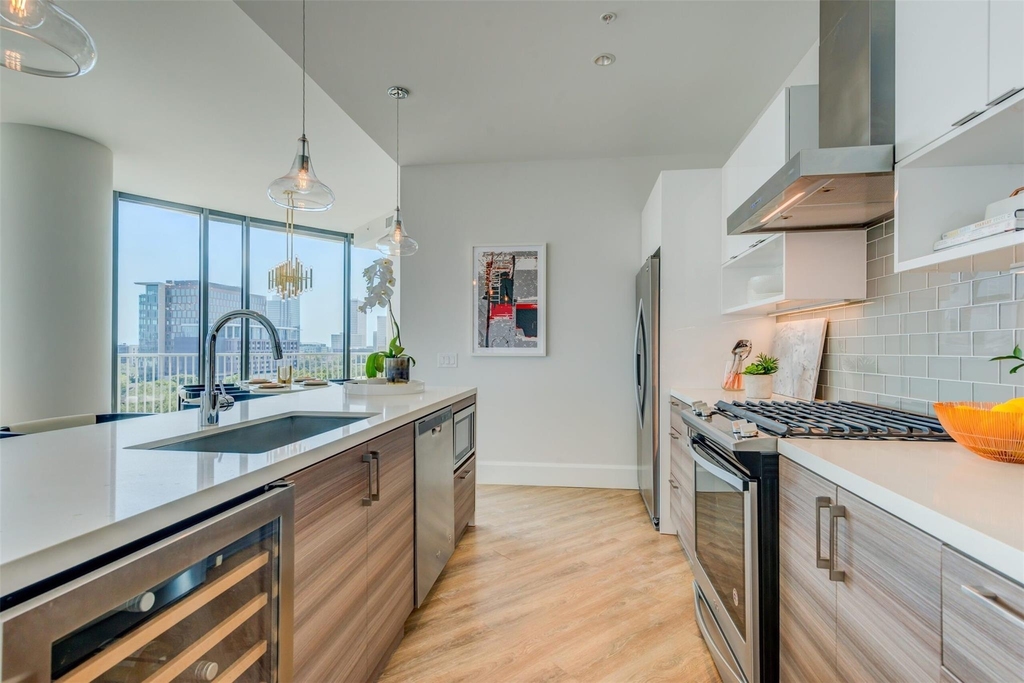 3333 Lake Street - Photo 10