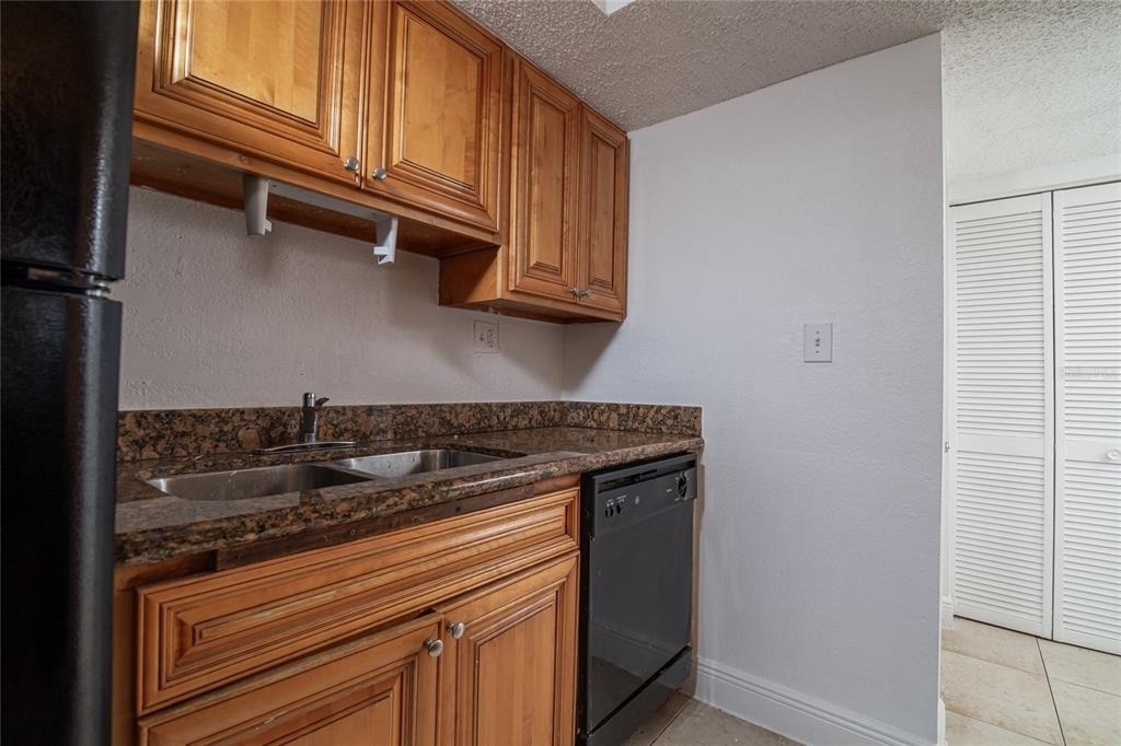4789 S Texas Avenue - Photo 3