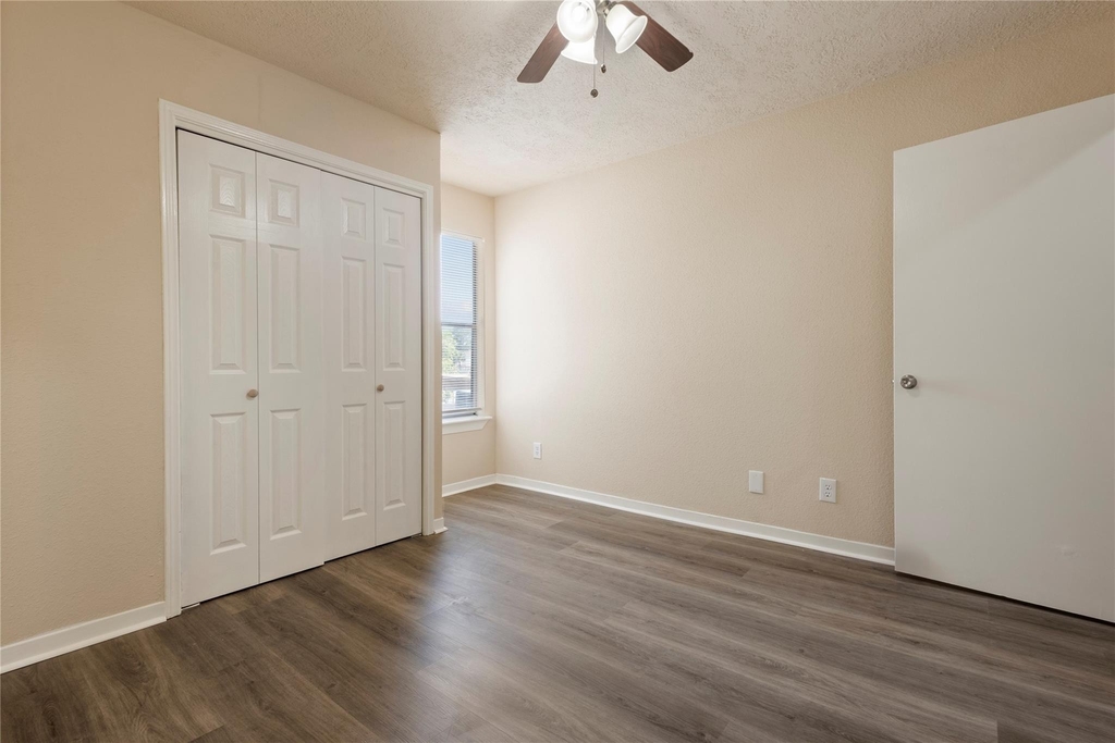 5921 Arncliffe Drive - Photo 17