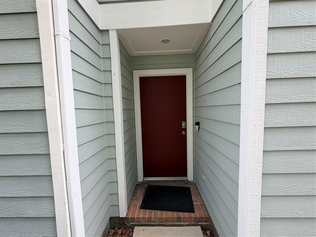 1253 W 17th Street - Photo 2