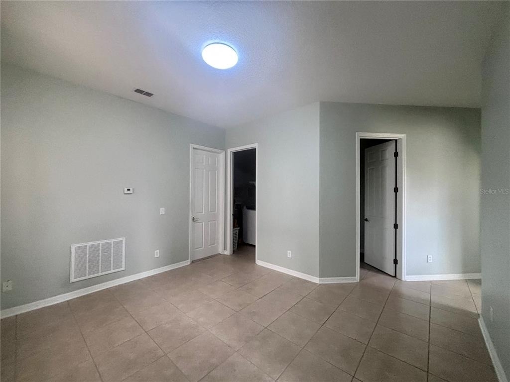 818 Pecori Terrace - Photo 2