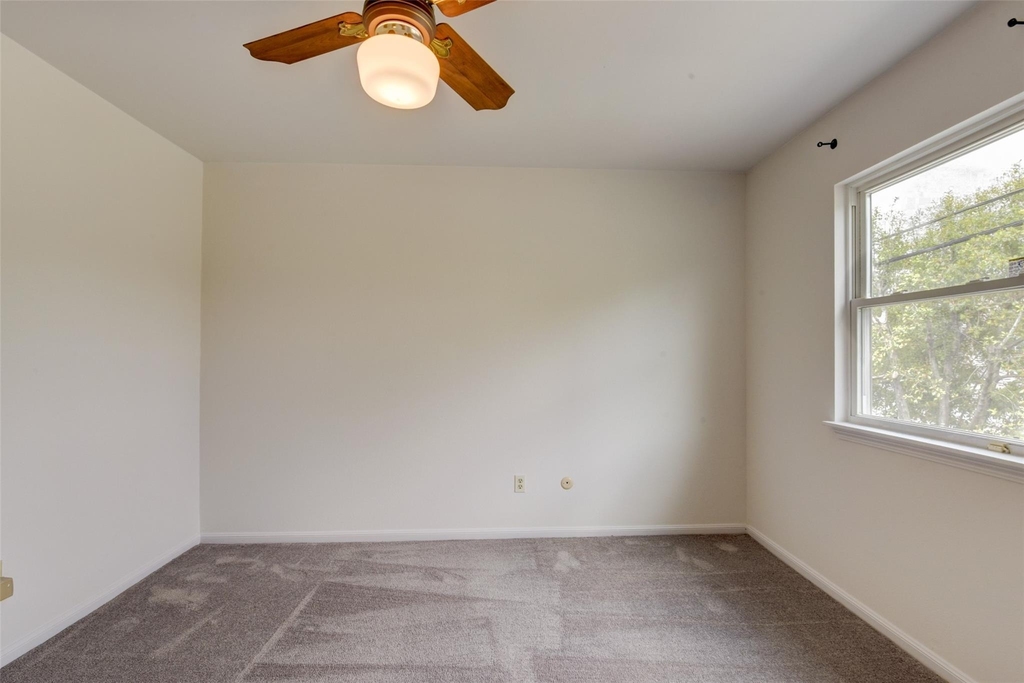 928 W Main Street - Photo 12