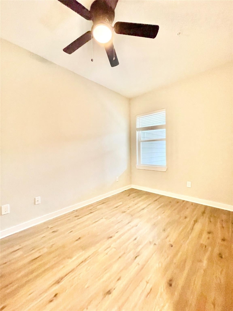 10317 Lake Road - Photo 12