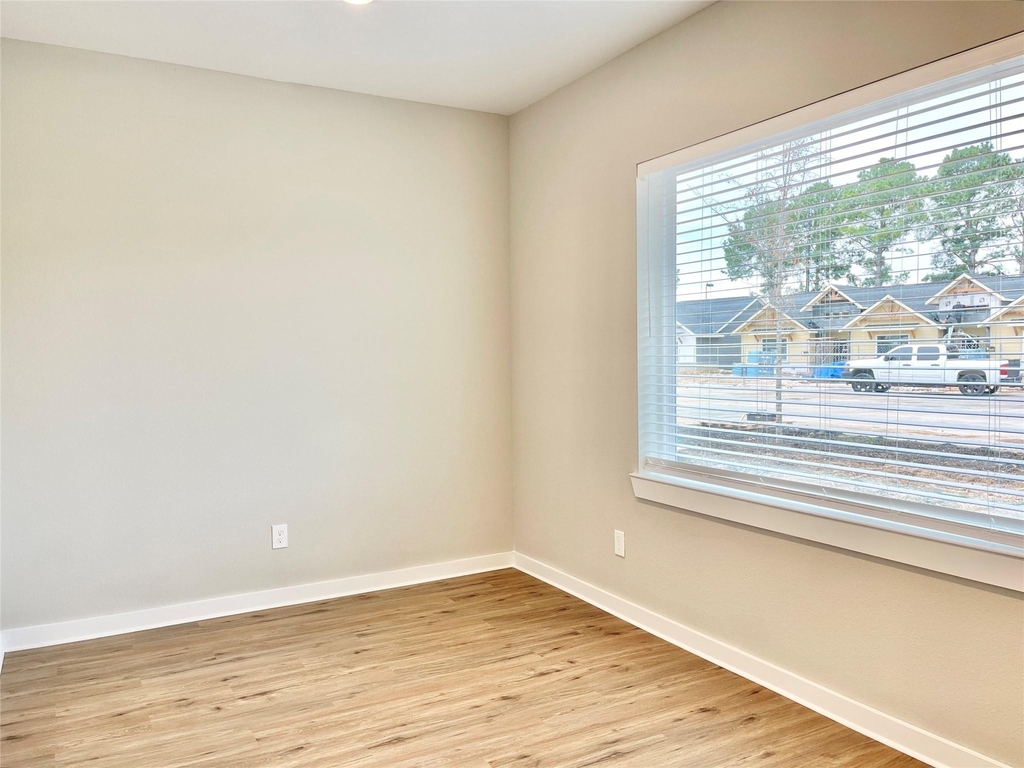 10317 Lake Road - Photo 4