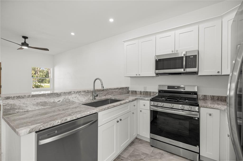 305 Se 5th Terrace - Photo 7