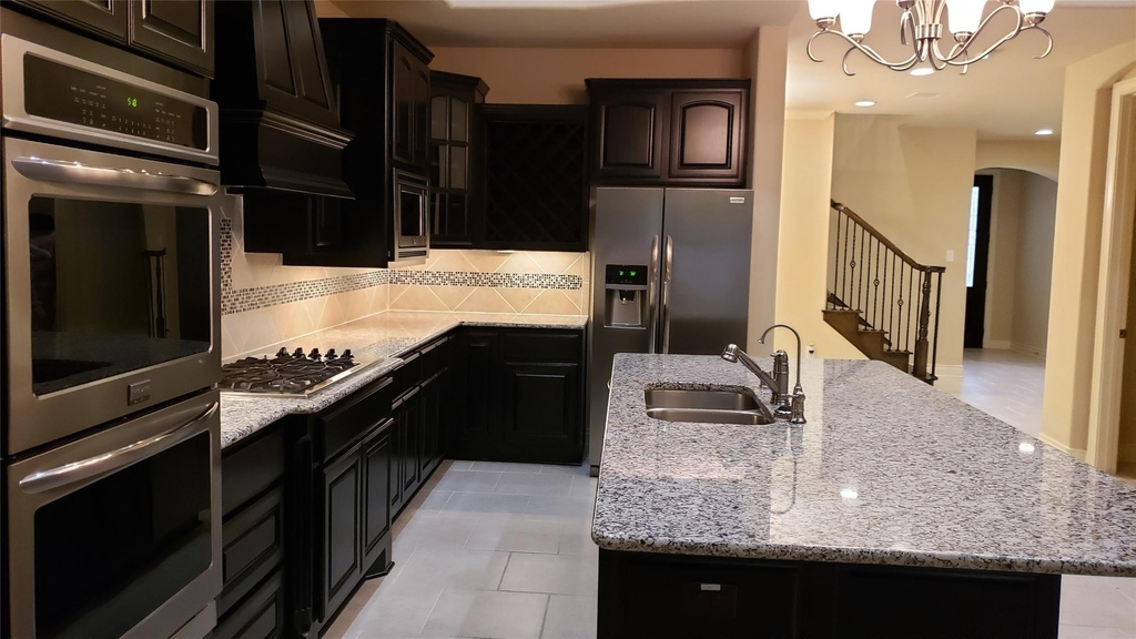 9014 Meacom Drive - Photo 7