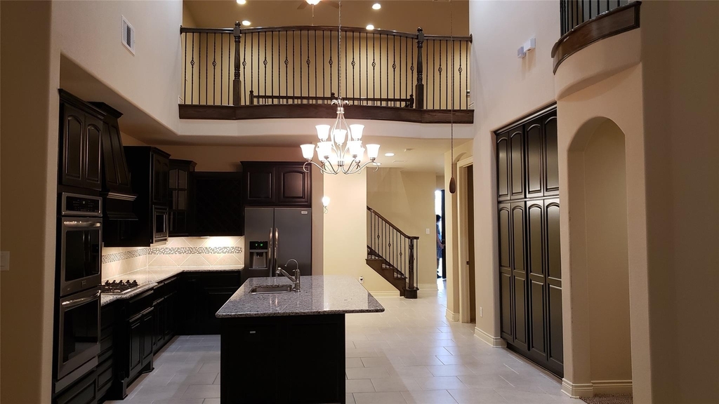 9014 Meacom Drive - Photo 4