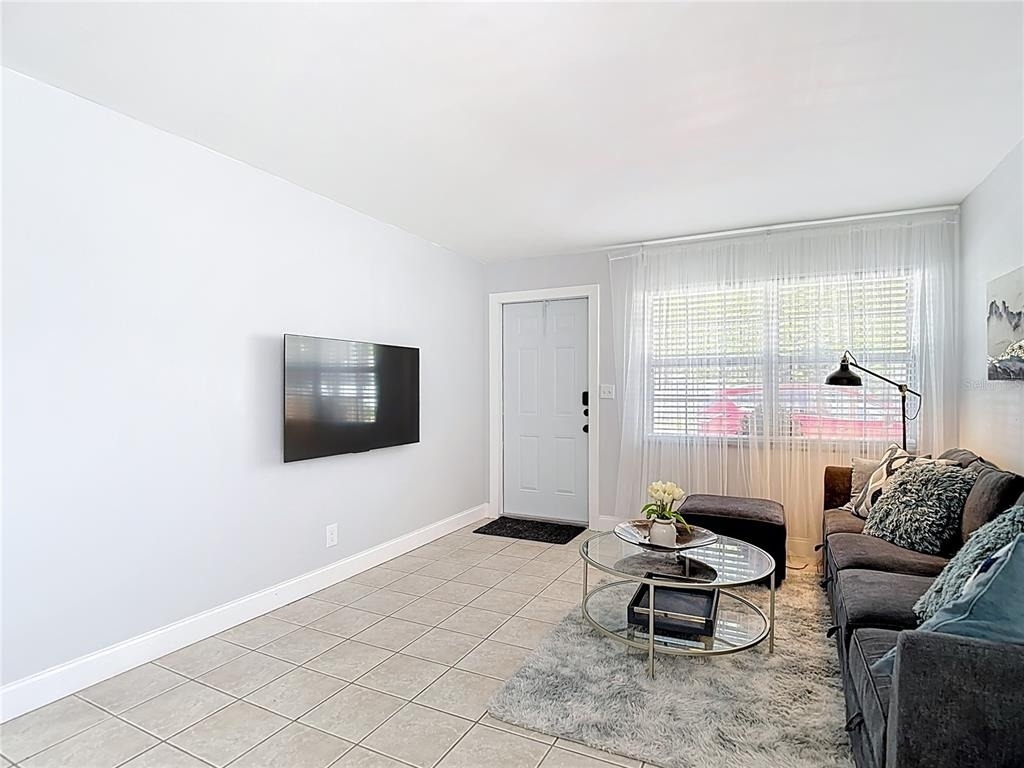 220 Se Jefferson Circle N - Photo 3
