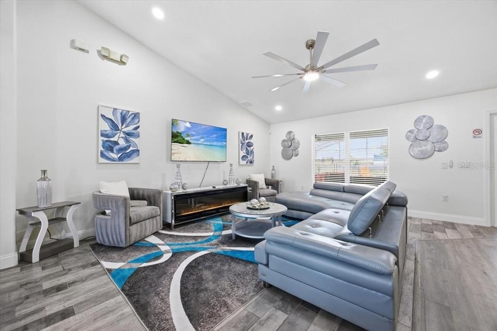 437 Grand Reserve Drive - Photo 17