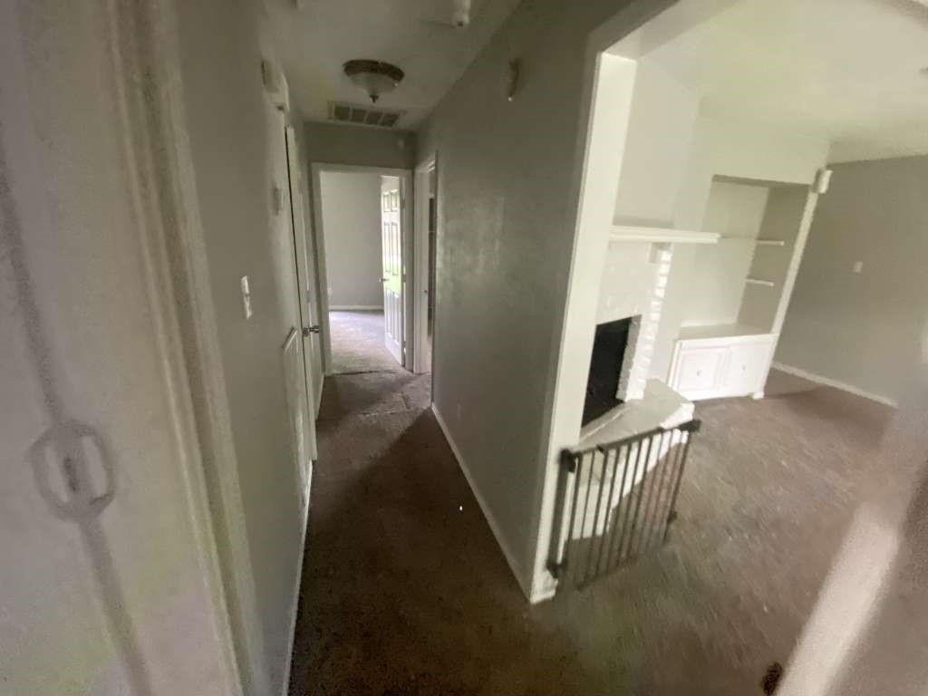 16631 Blackhawk Boulevard - Photo 0