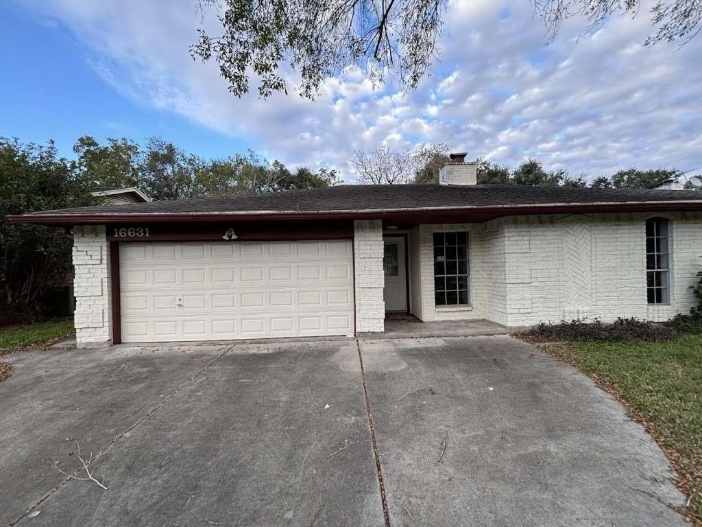 16631 Blackhawk Boulevard - Photo 2