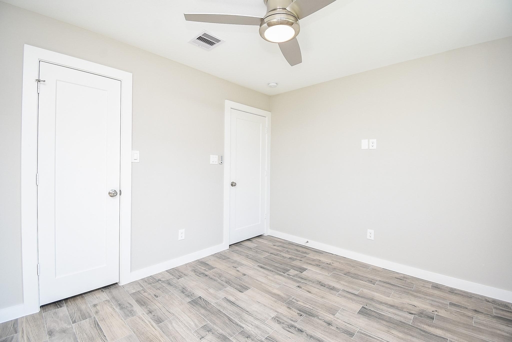 6522 De Priest Street - Photo 10