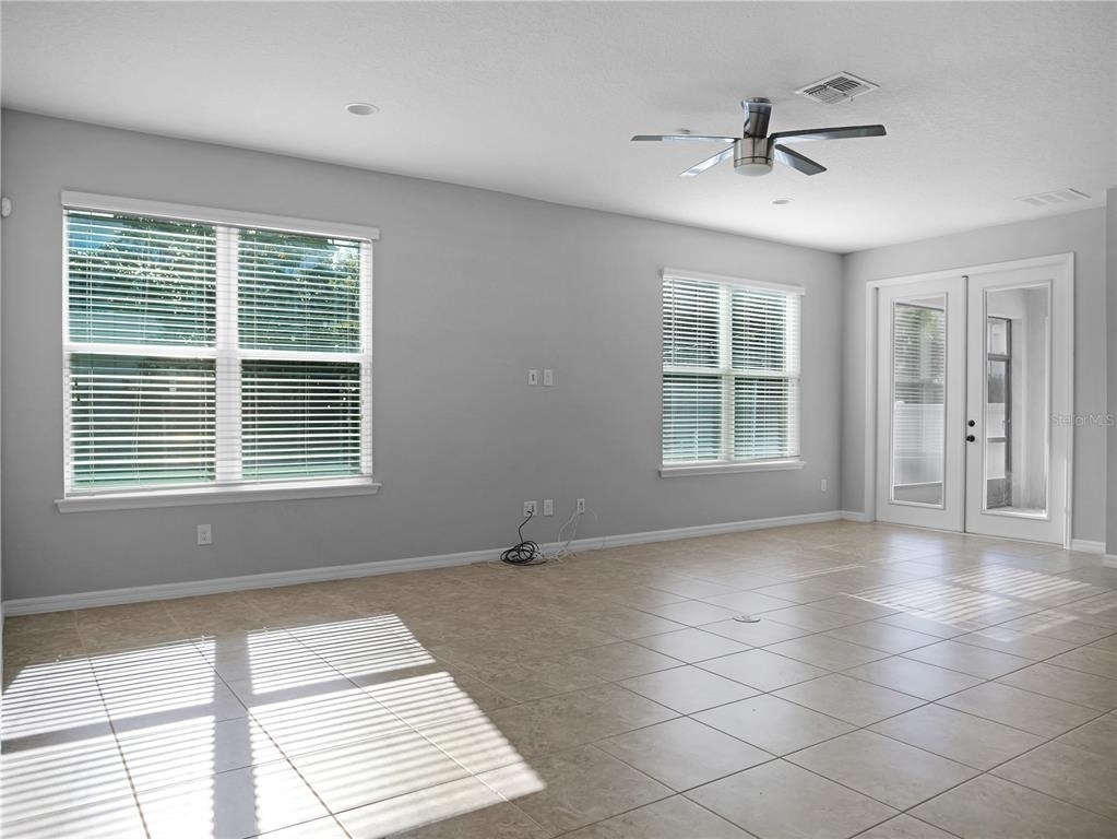 15002 Ozzi Street - Photo 7