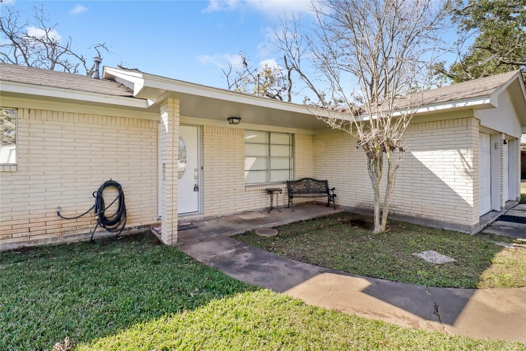 238 Sleepy Hollow Drive - Photo 3