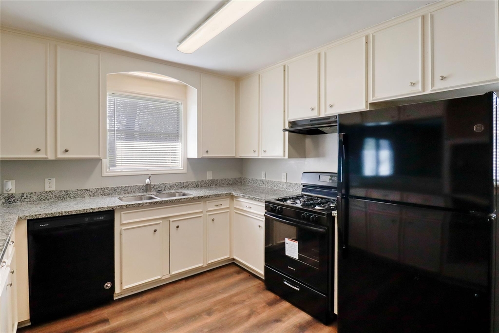 238 Sleepy Hollow Drive - Photo 12