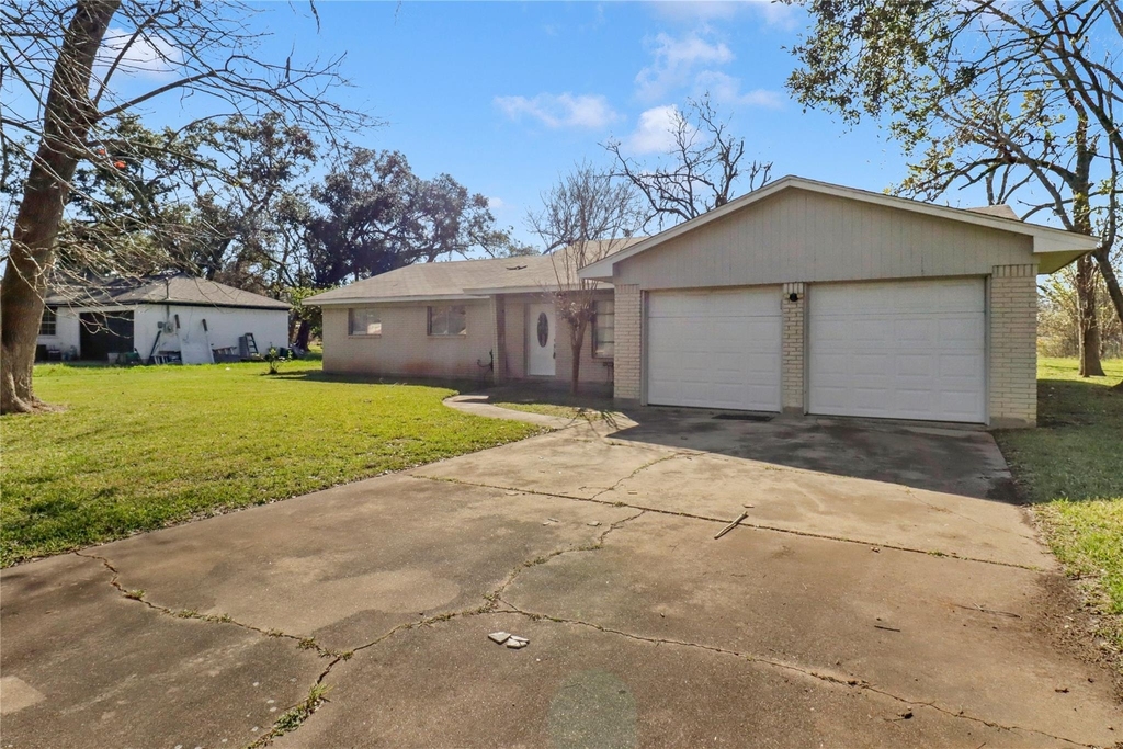238 Sleepy Hollow Drive - Photo 2