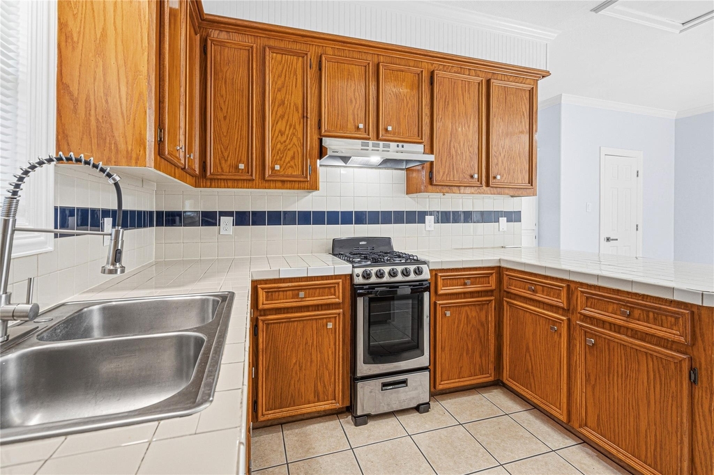 7839 Goode Street - Photo 1