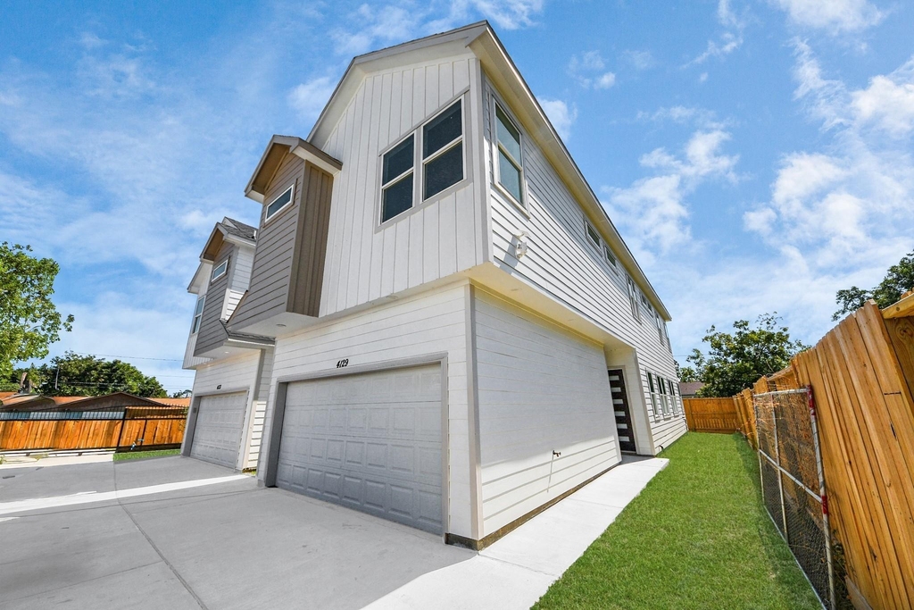 4129 E Toliver Street - Photo 4